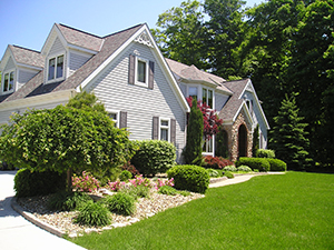 Landscapers and Lawncare Services in Creve Coeur, IL